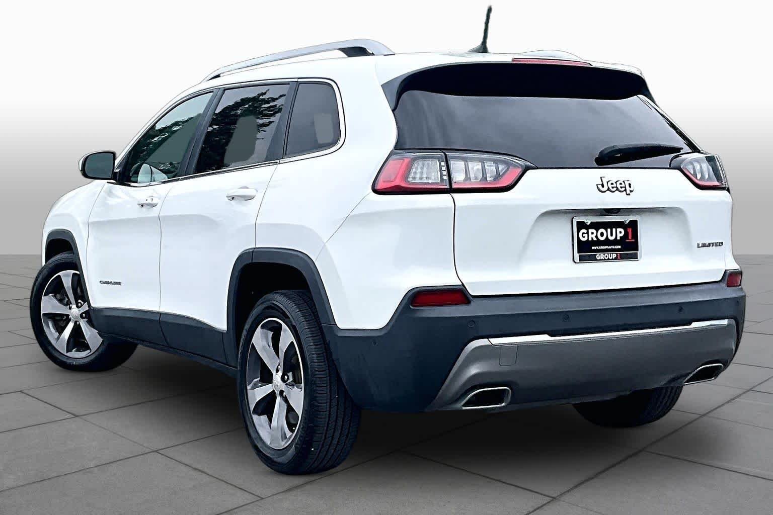 Used 2019 Bright White Clearcoat Jeep Limited image 12