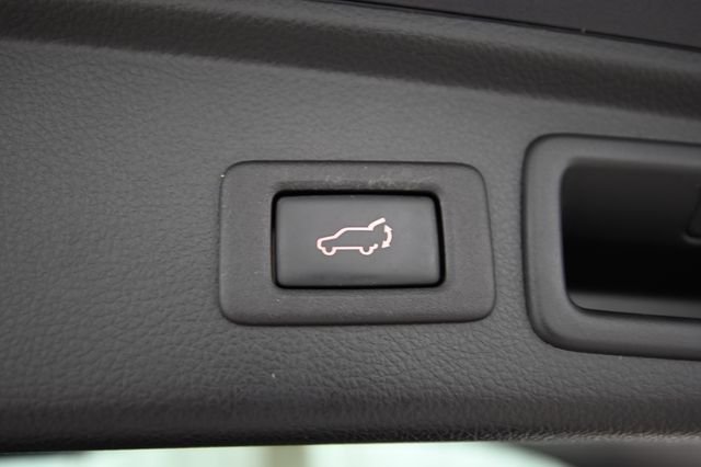 Used 2018 Gray Subaru 2.0XT Touring image 21