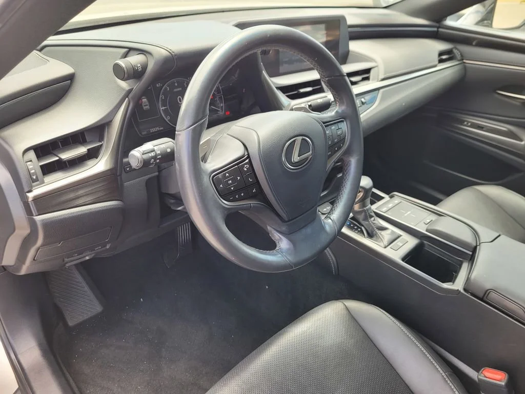 Used 2019  Lexus ES 350 image 14