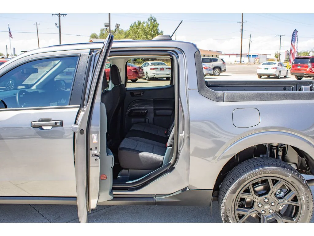 Used 2025 Carbonized Gray Metallic Ford XLT image 15