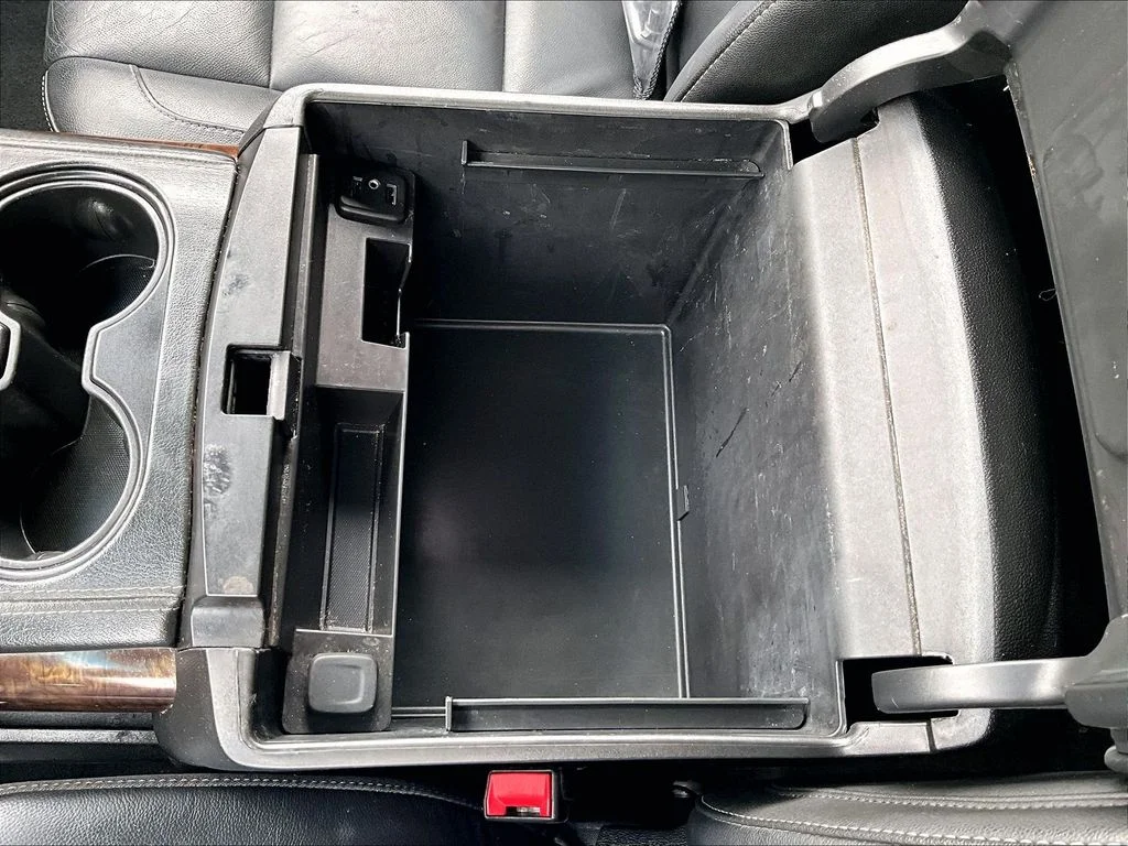 Used 2019 Gray Chevrolet LT image 33