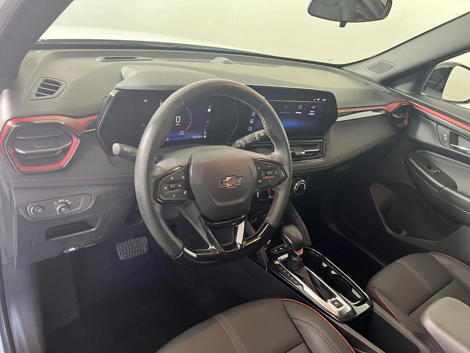 Used 2024 Summit White Chevrolet RS image 4