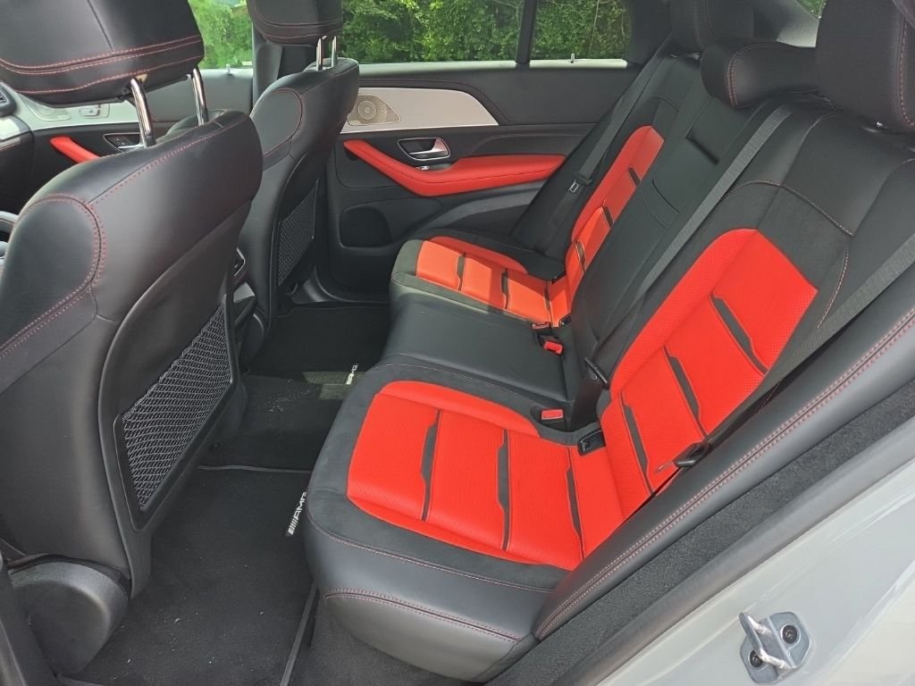 Certified Used 2024 MANUFAKTUR Alpine Gray Mercedes-Benz GLE 53 AMG® image 8