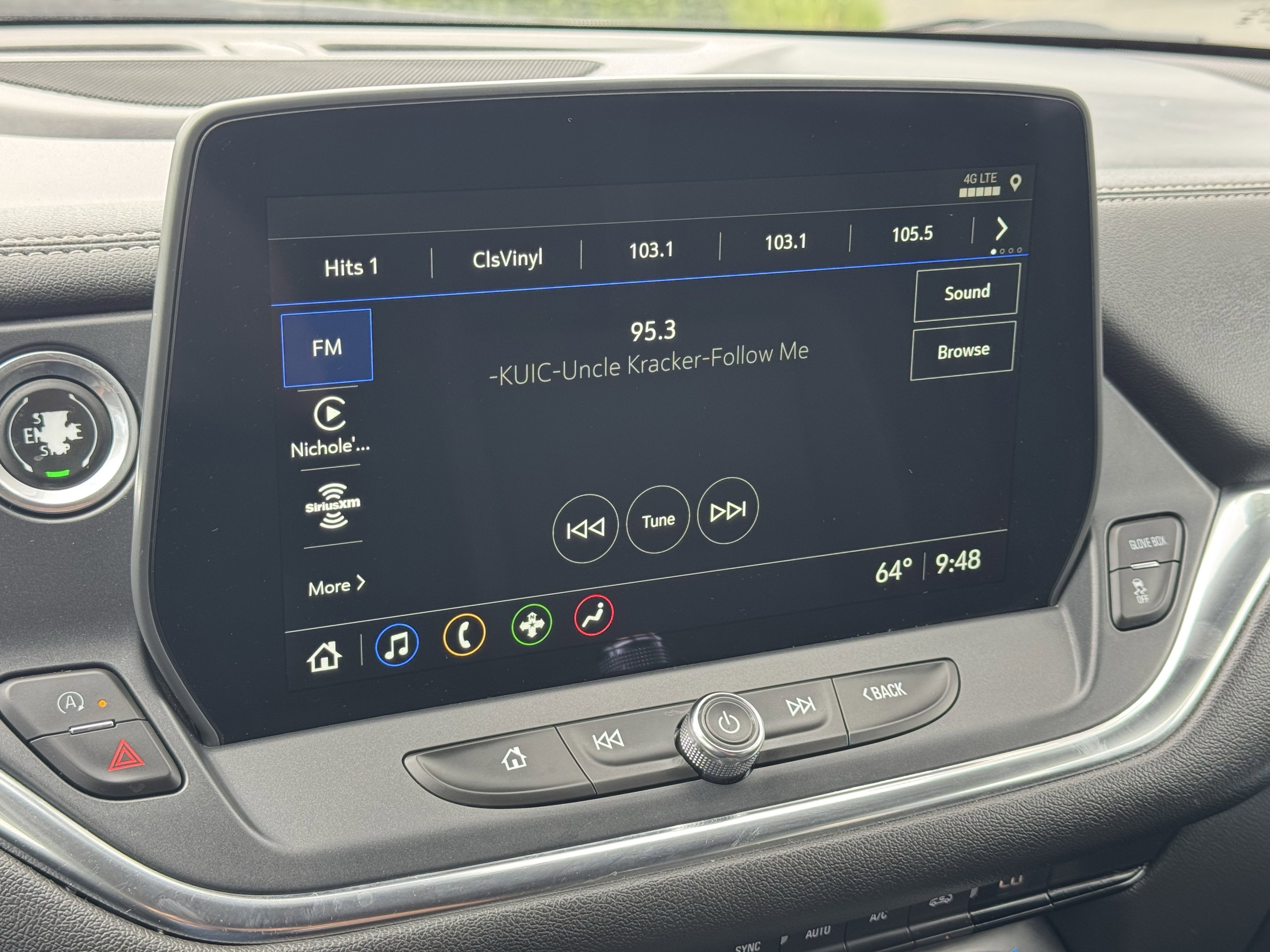 Used 2023 Summit White Chevrolet 2LT image 23