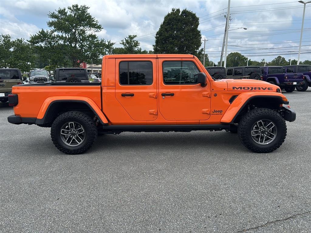 Used 2025 Joose Jeep Mojave image 8