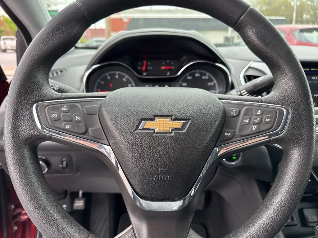 Used 2019 CAJUN RED TINTCOAT Chevrolet LT image 18