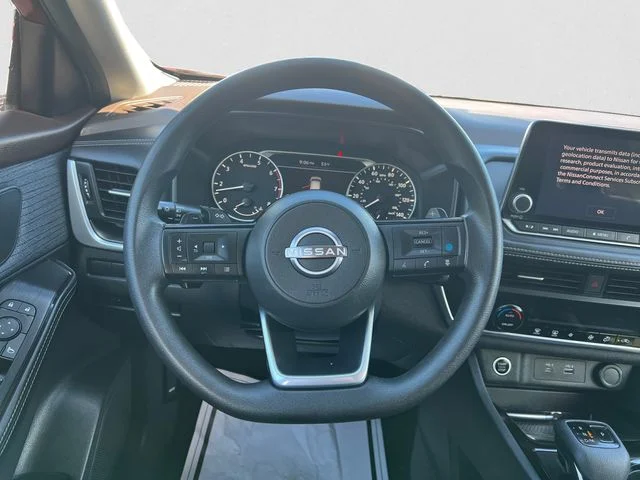 Used 2023 Red Nissan SV image 12