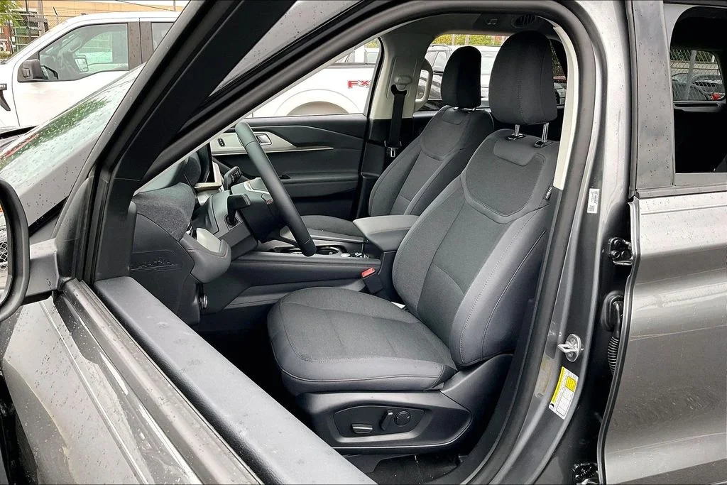 New 2026 Carbonized Gray Metallic Ford Active image 24