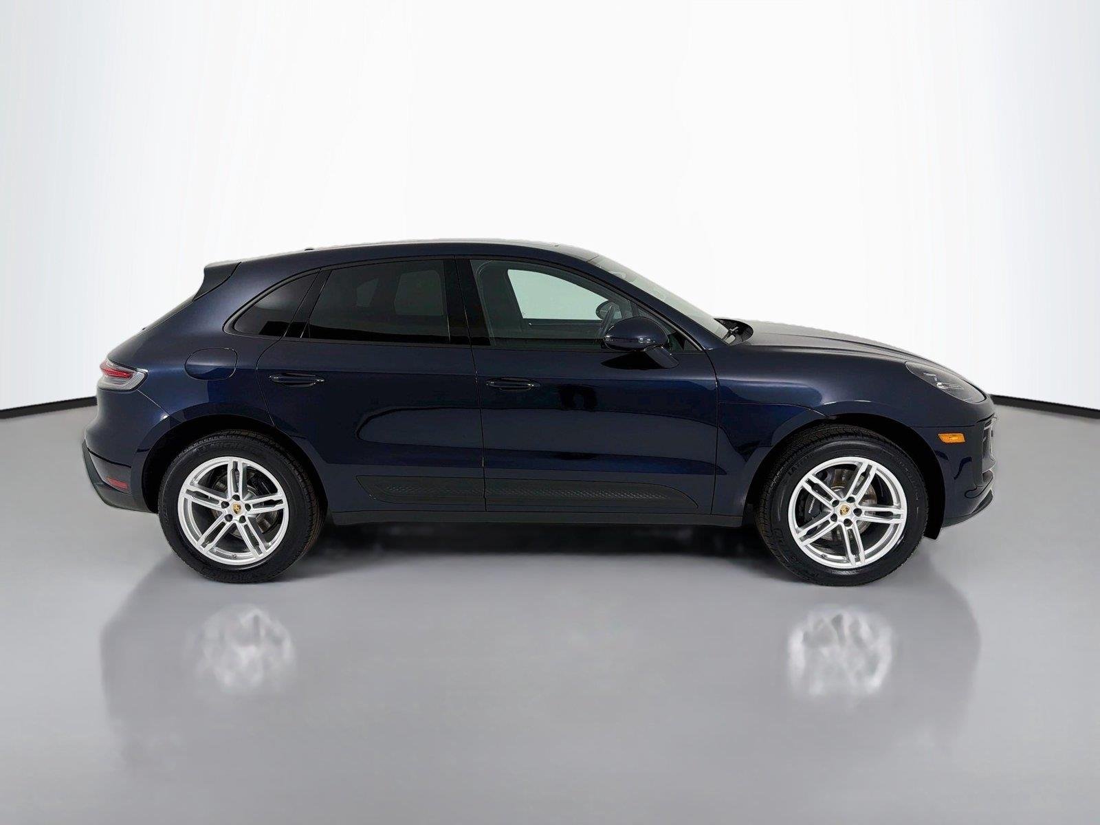 Used 2023 Night Blue Metallic Porsche  image 29