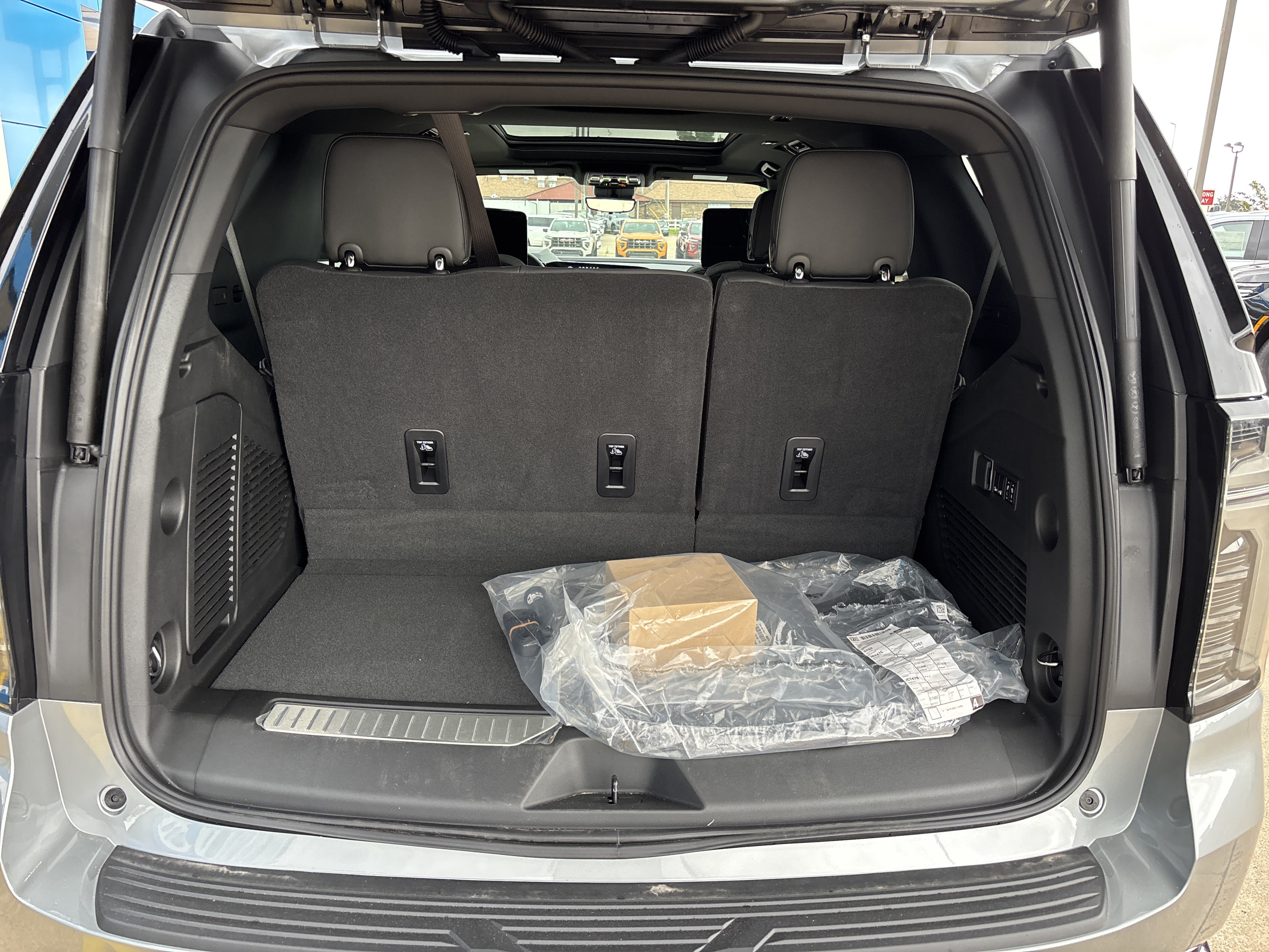 2026 Chevrolet Tahoe Premier - Photo 6