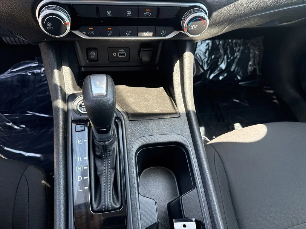 Used 2024 Black Nissan S image 19