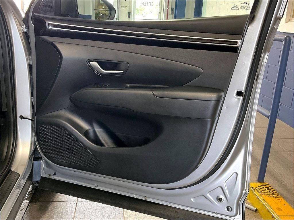 Used 2023 Silver Hyundai SEL image 12