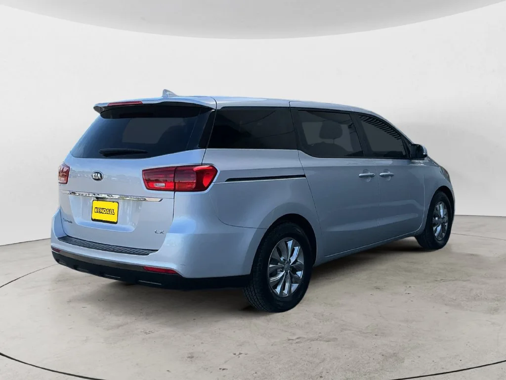 Used 2020 Silver Kia LX image 8