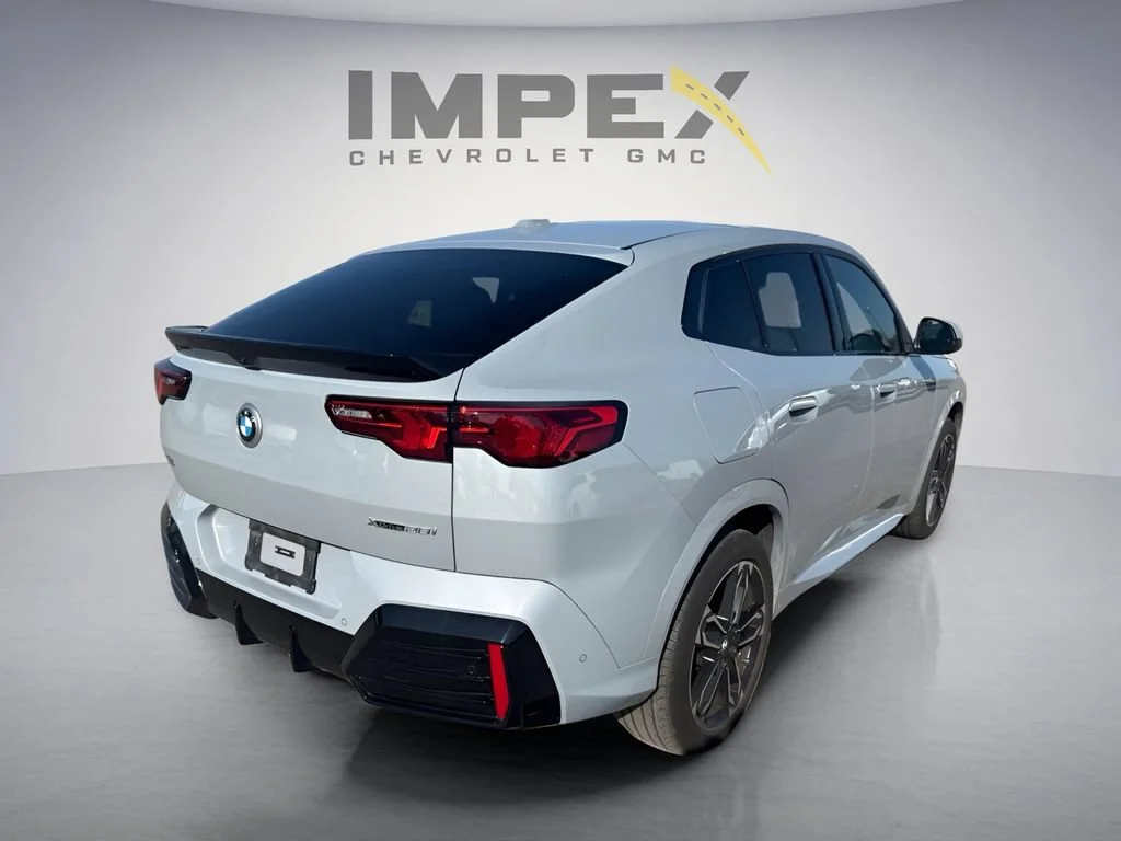 Used 2025 Brooklyn Grey Metallic BMW xDrive28i image 5