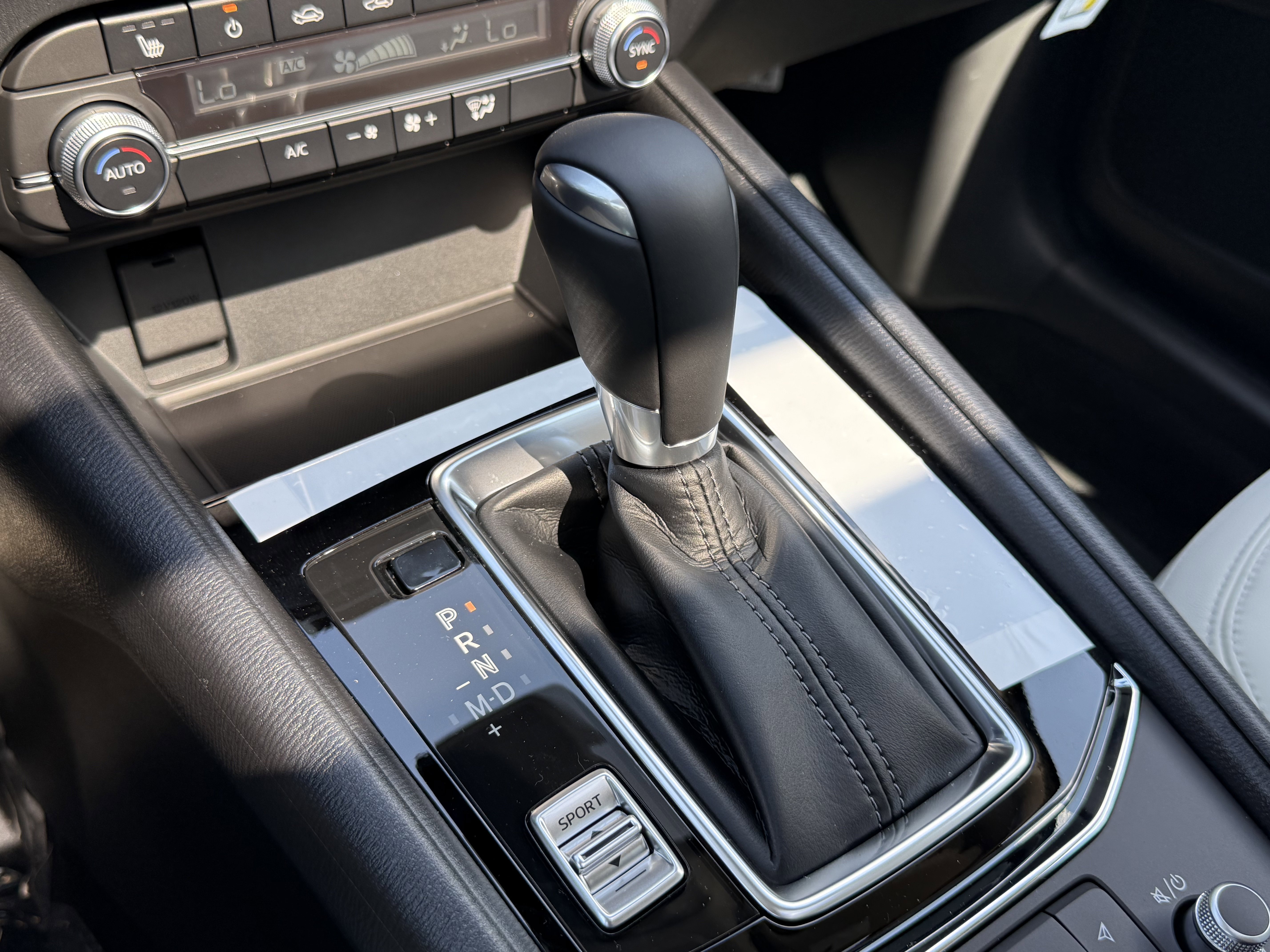 2025 Mazda CX-5 S Preferred package - Photo 6