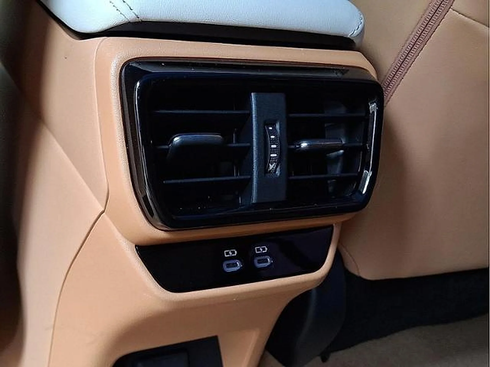 Certified Used 2026 Caviar Lexus Premium image 9