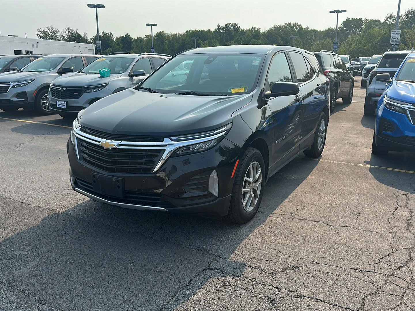 Used 2022 Mosaic Black Metallic Chevrolet LT image 4