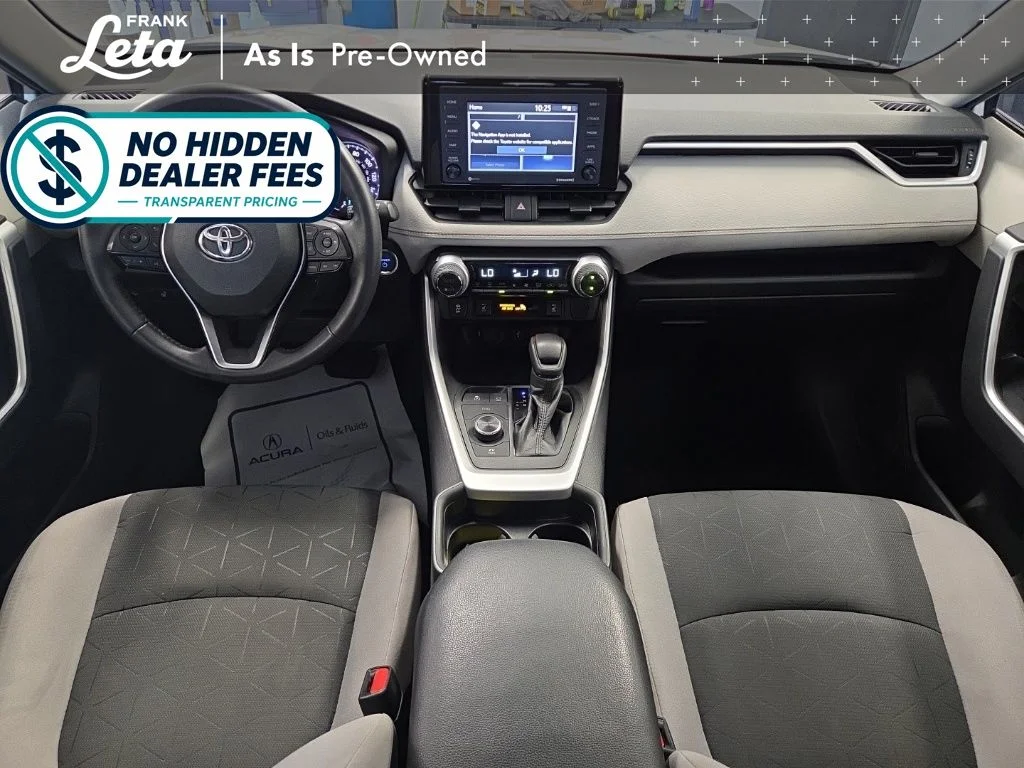 Used 2021 White Toyota XLE image 17