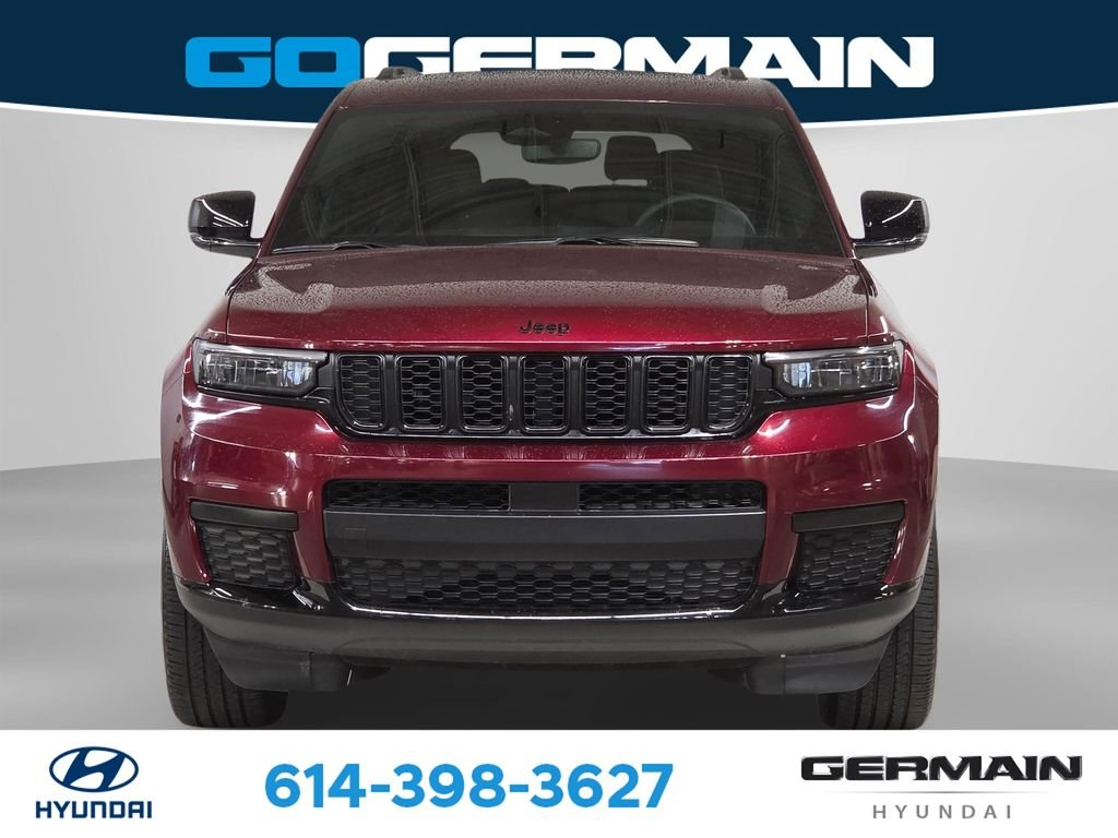 Used 2024 Red Jeep Altitude X image 2