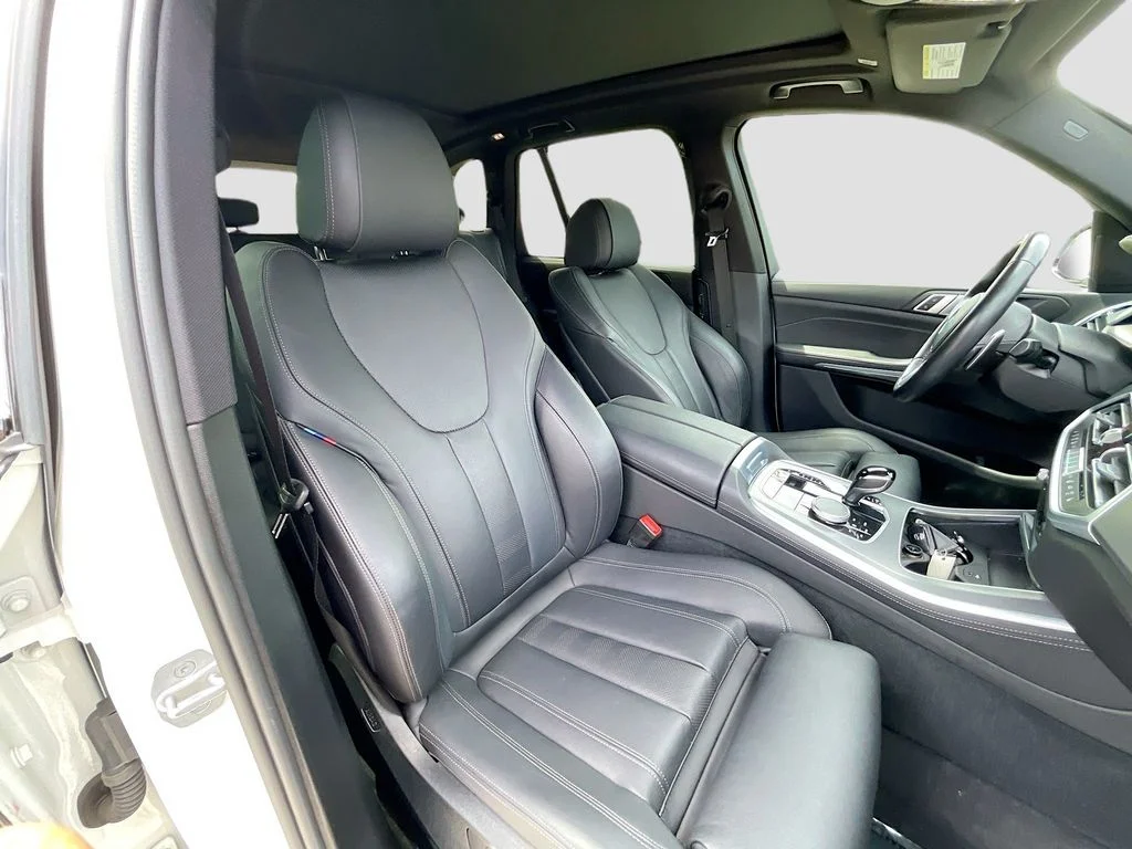 Used 2022 White BMW xDrive40i image 30