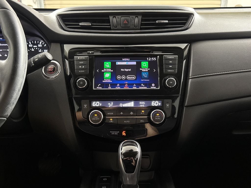 2019 Nissan Rogue SV - Photo 18