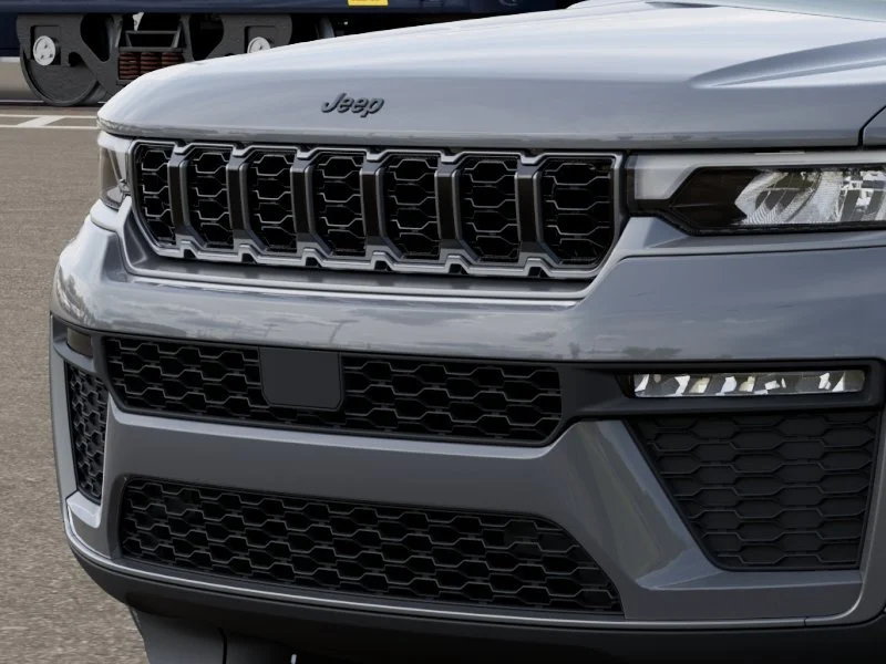New 2027 Sting-Gray Clearcoat Jeep Limited image 11