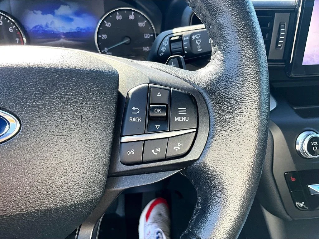 Used 2020 Blue Ford XLT image 18