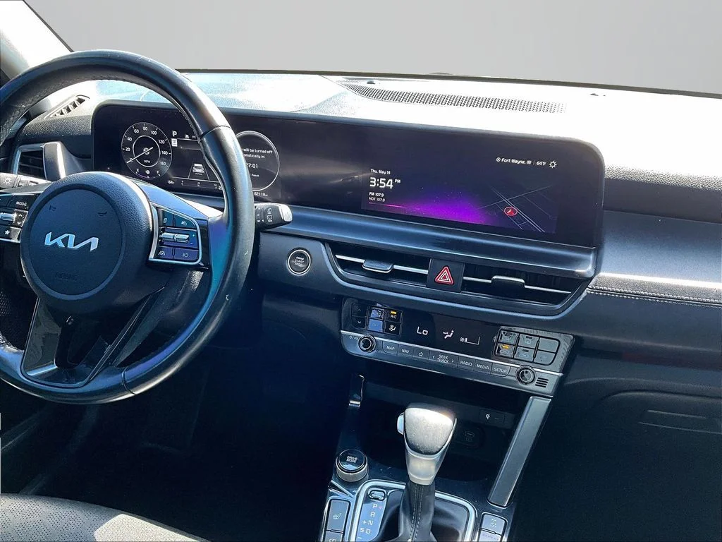 Used 2024 Gray Kia EX image 7