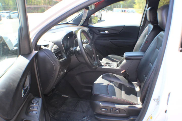 Used 2023 Summit White Chevrolet RS image 10
