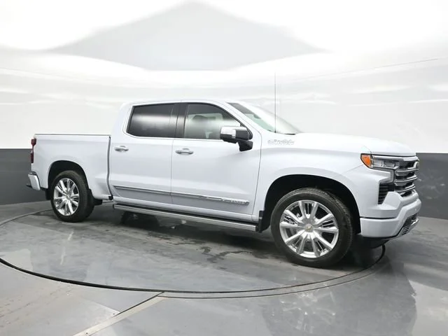 New 2026 Polar White Tricoat Chevrolet High Country image 7