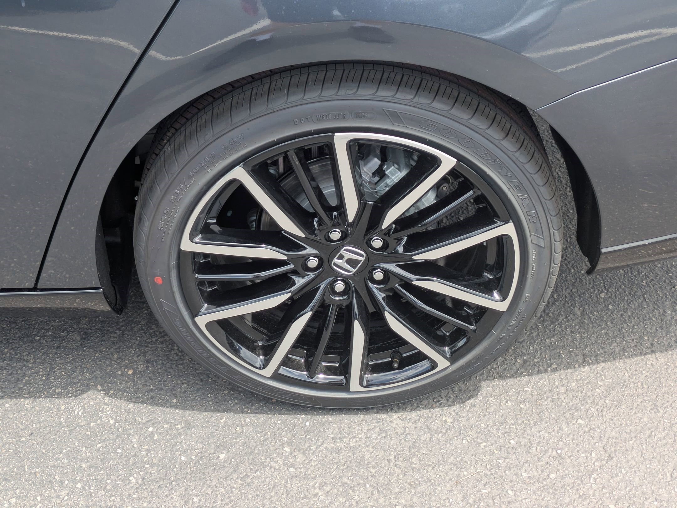 New 2026 Meteorite Gray Metallic Honda Touring image 10