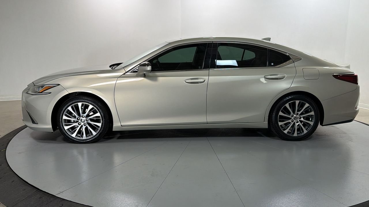Used 2020 Beige Lexus 350 image 8