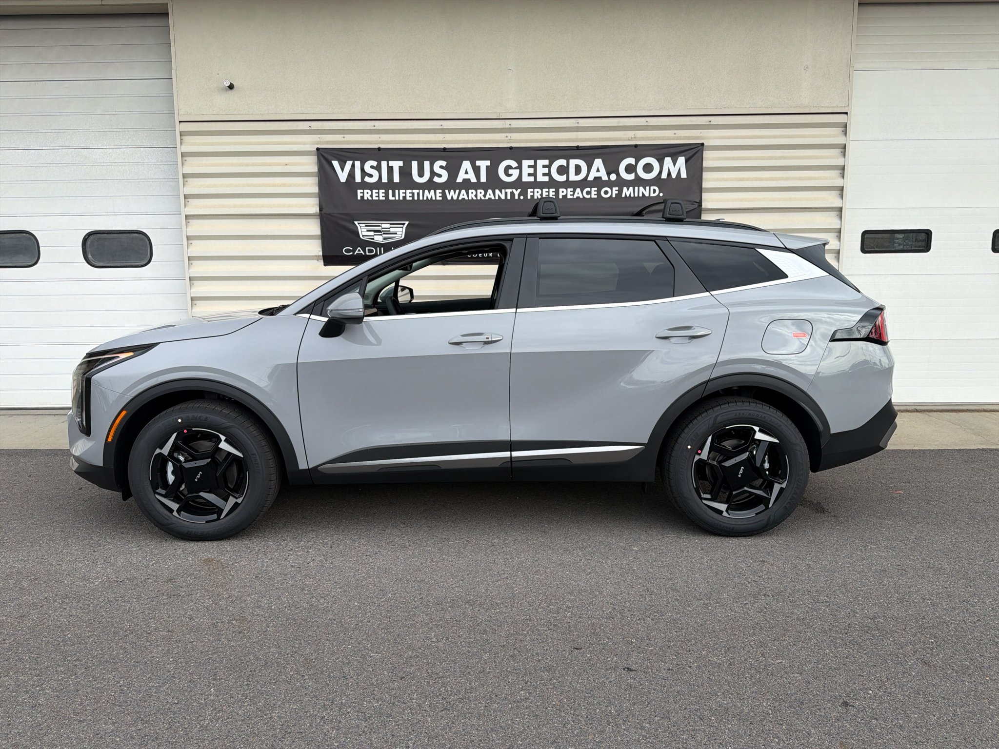 New 2027 Wolf Gray Kia EX image 7