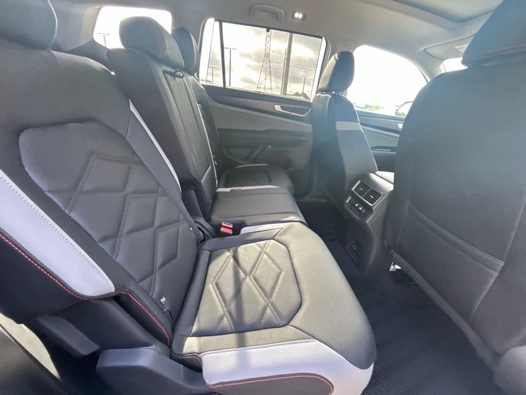 New 2026 White/off-white Volkswagen Peak Edition image 43