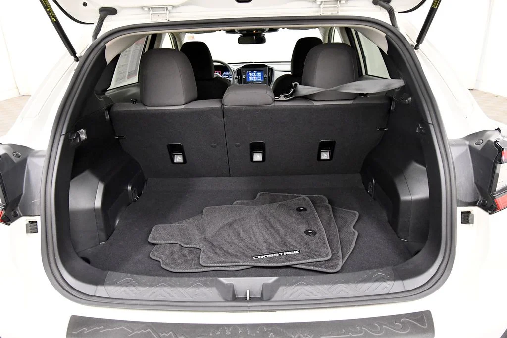 Used 2024 White Subaru Base image 7