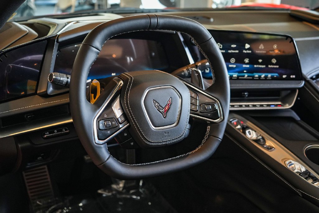 2027 Chevrolet Corvette 2LT - Photo 15