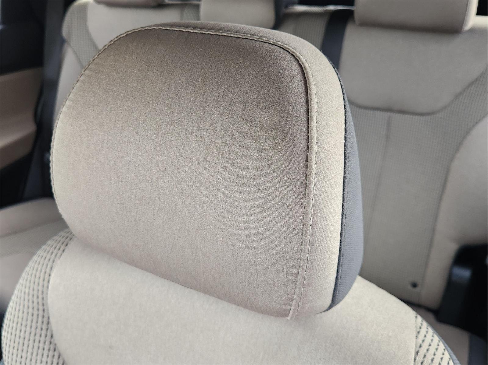 2023 Hyundai Santa Fe SE - Photo 15