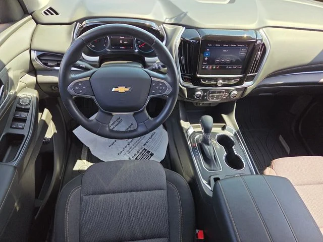 Used 2021 Silver Chevrolet LT image 9