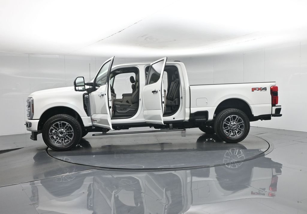 New 2026 Star White Metallic Tri-Coat Ford Platinum image 4