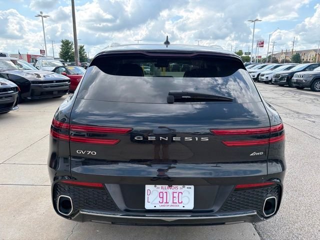 Used 2023 Black Genesis 2.5T image 7