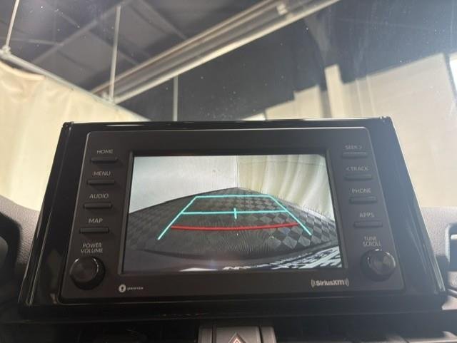 Used 2021 Silver Sky Metallic Toyota XLE image 8