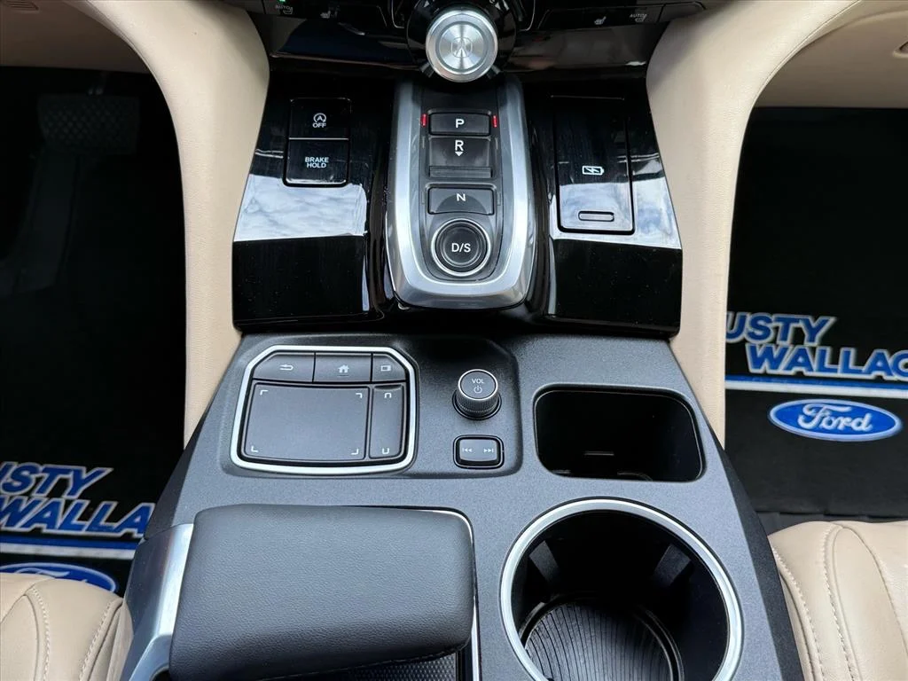 Used 2024 Black Acura Technology image 18