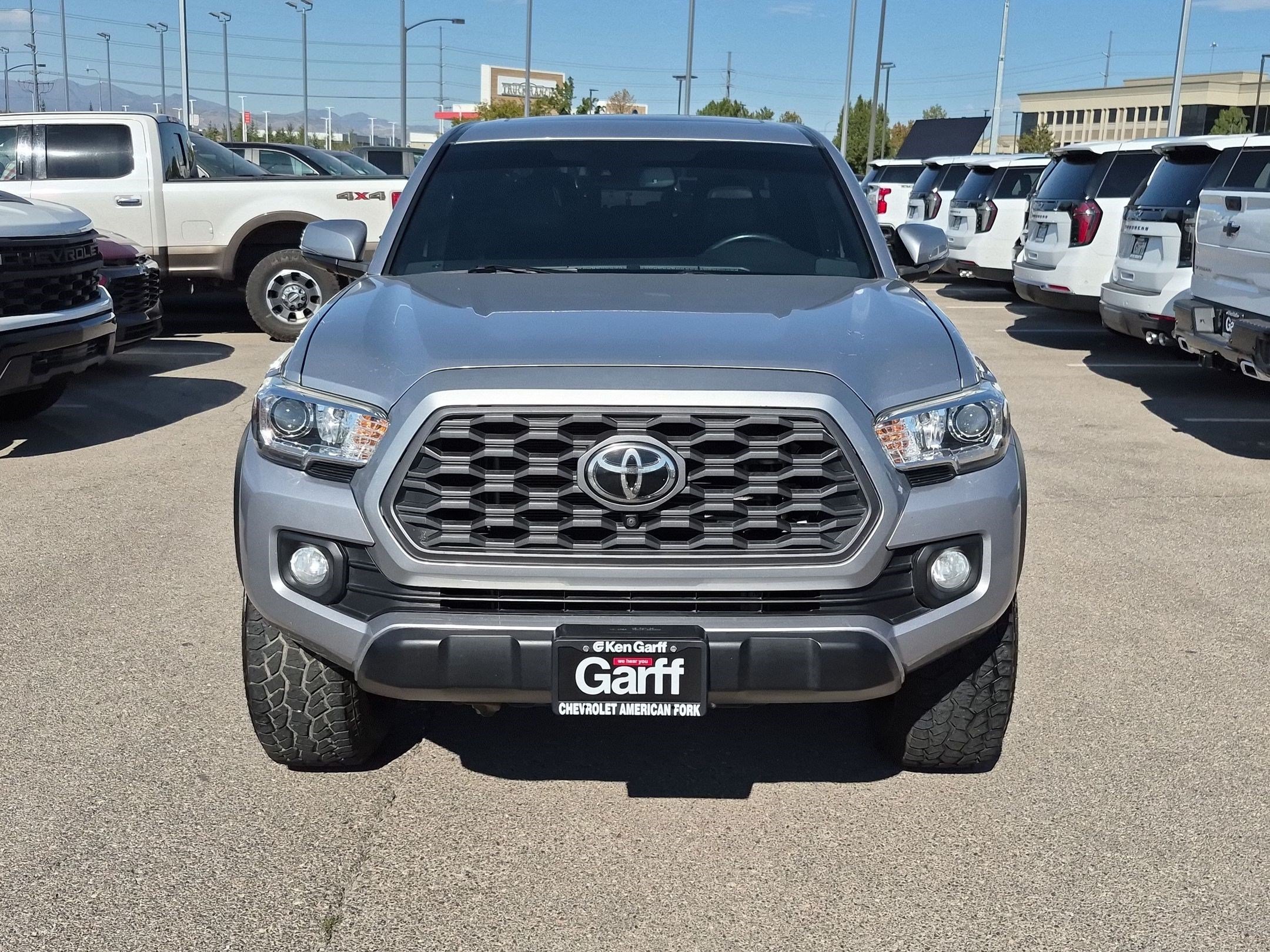 Used 2020 Silver Sky Metallic Toyota SR5 image 9