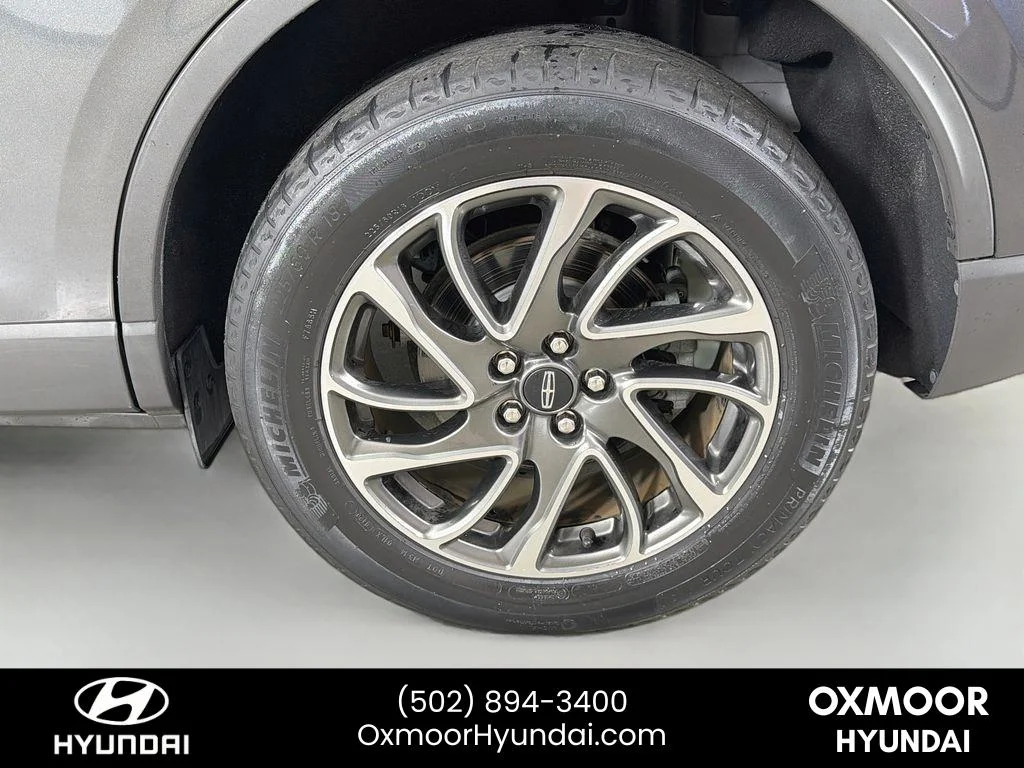 Used 2020 Magnetic Gray Lincoln Standard image 31