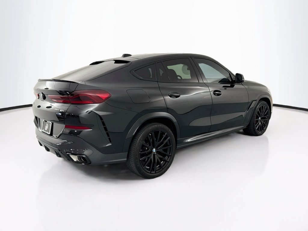 Used 2024 Black BMW xDrive40i image 5