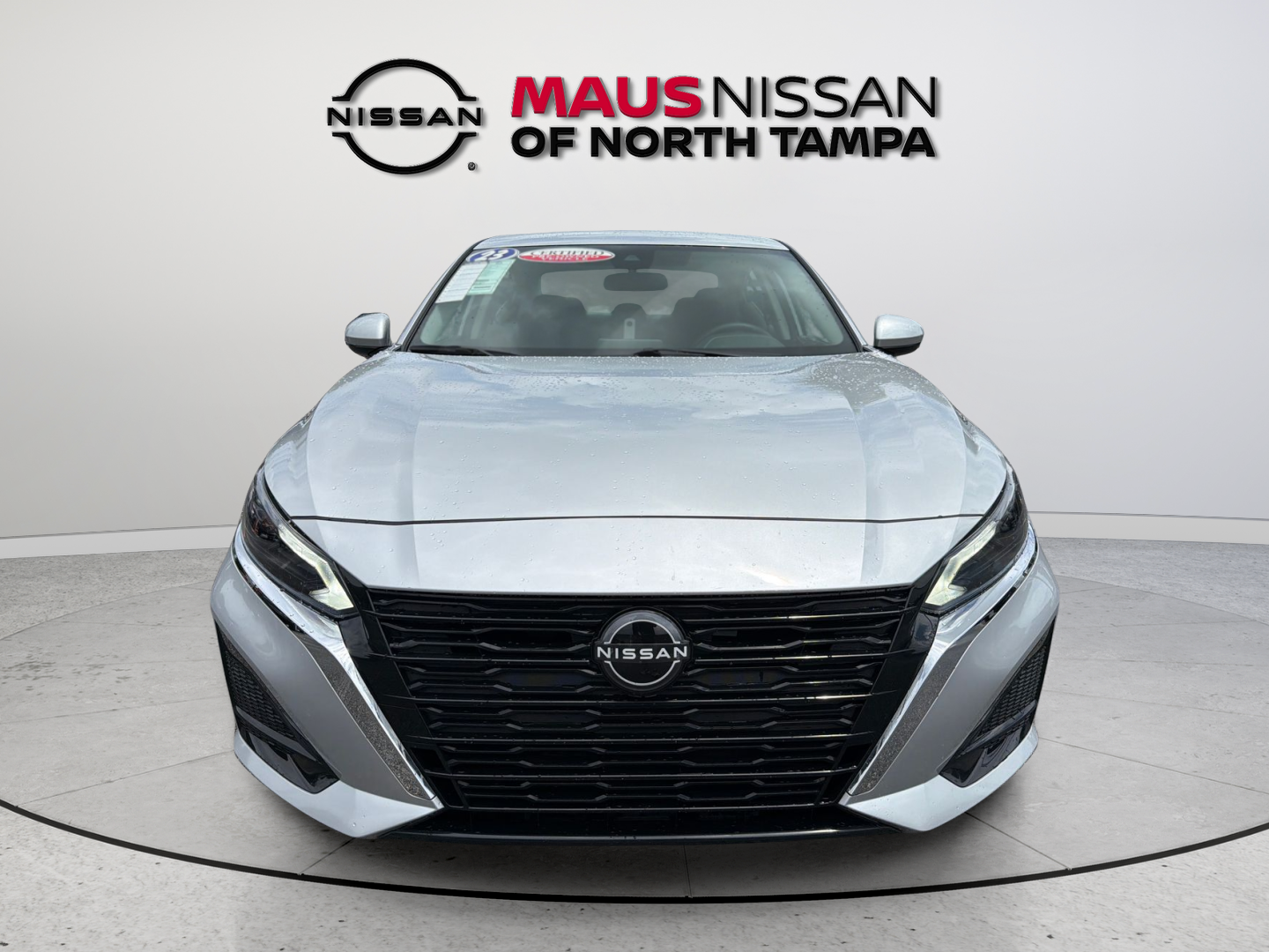 Certified Used 2023 Silver Nissan 2.5 SV image 3