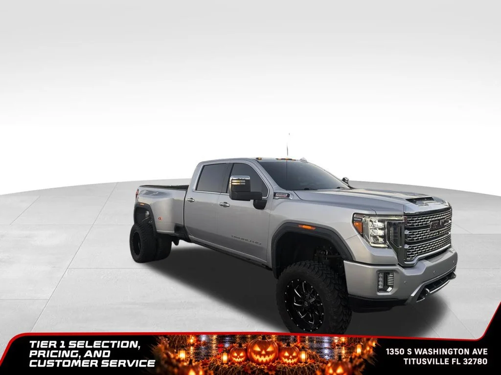 Used 2020 QUICKSILVER METALLIC GMC Denali image 11