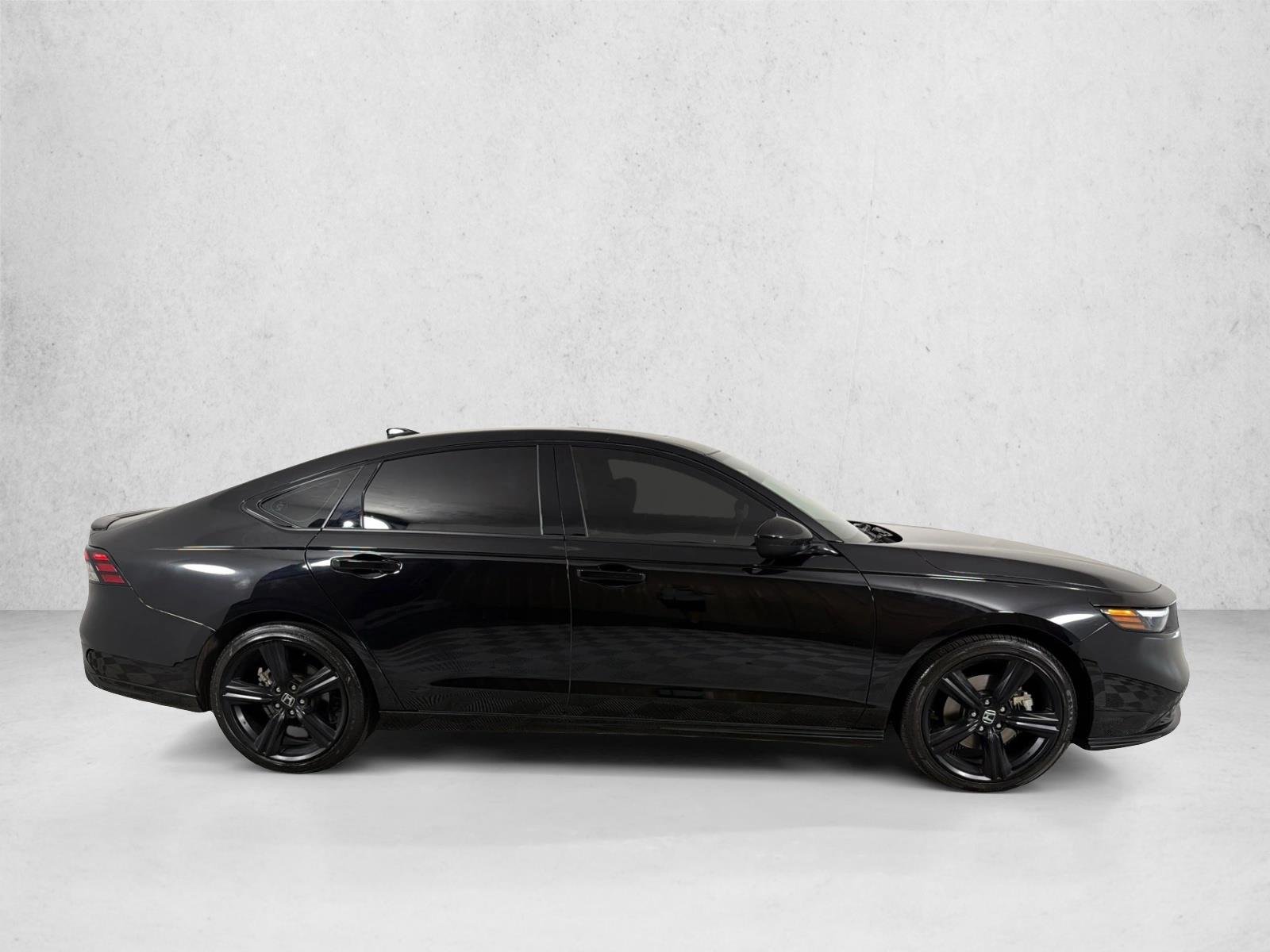 Used 2023 Black Honda Sport-L image 3