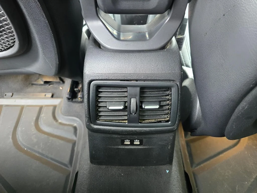Used 2018 Black Sapphire Metallic BMW xDrive28i image 10