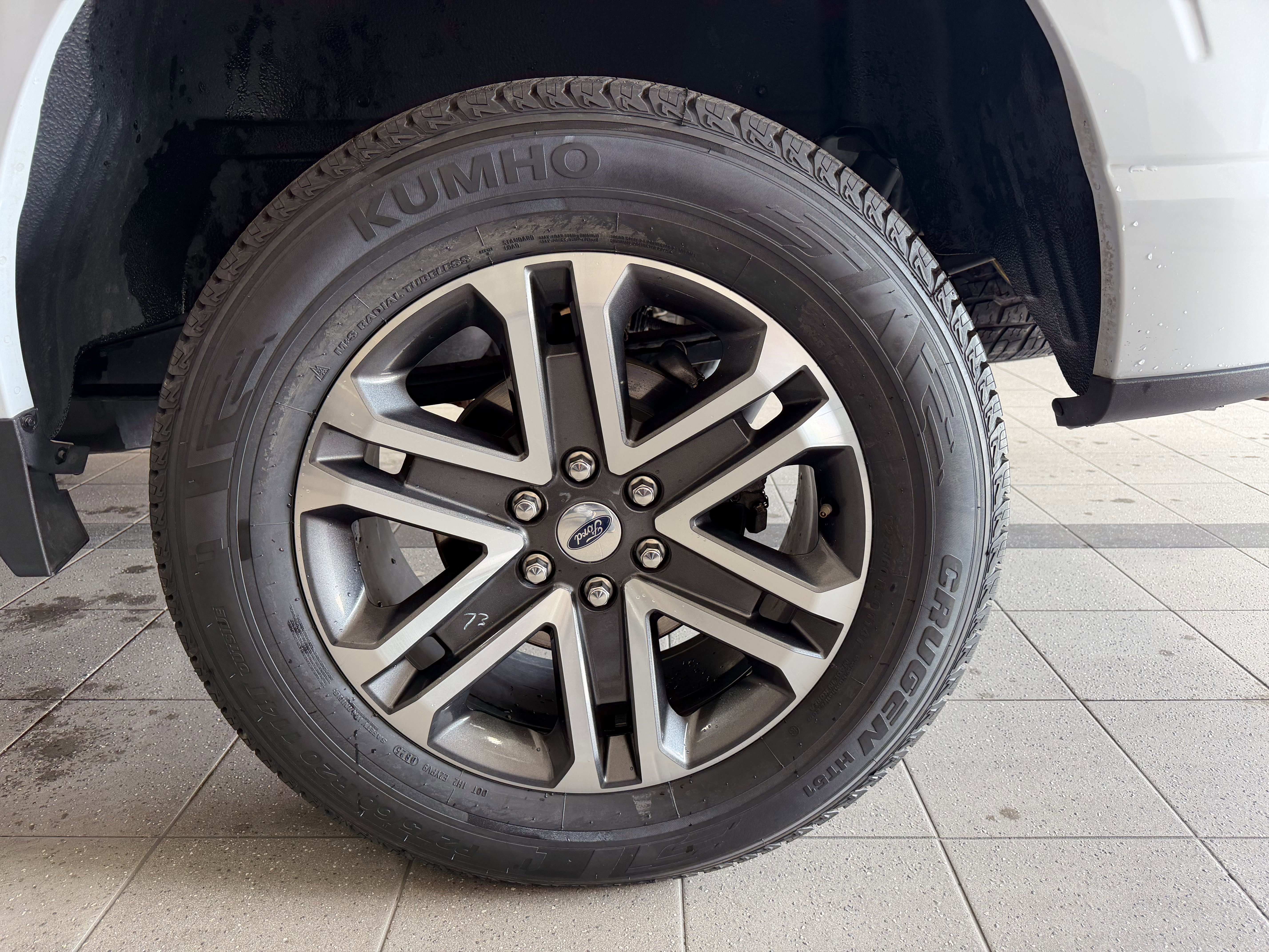Used 2022 White Metallic Ford XL image 7
